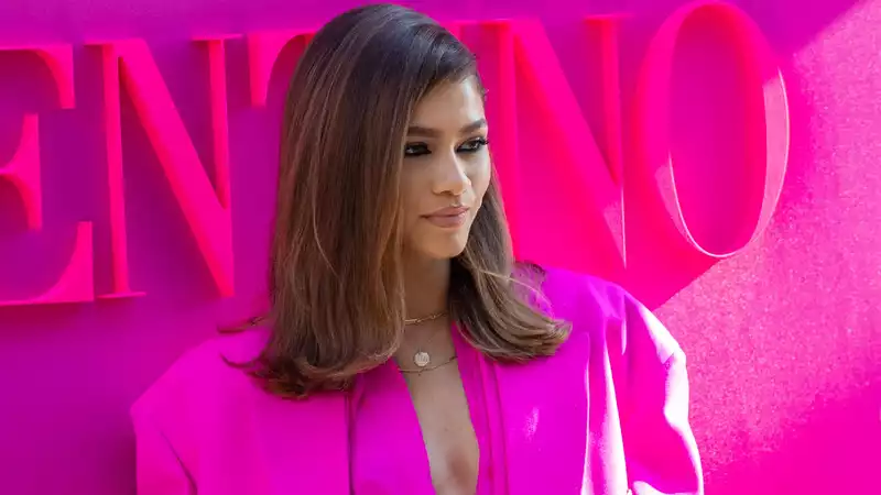 Zendaya opens up about "boundaries" with fans