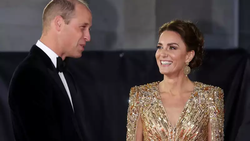 Kate Middleton and Prince William are now "the world's most glamorous royal couple": experts