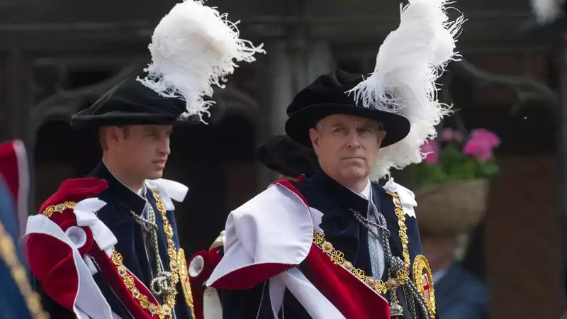 Prince William threatens to "withdraw" from Garter Day if Prince Andrew appears in public.