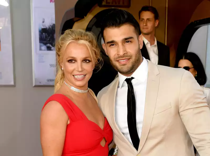 Britney Spears and Sam Asgari sign prenuptial agreement.