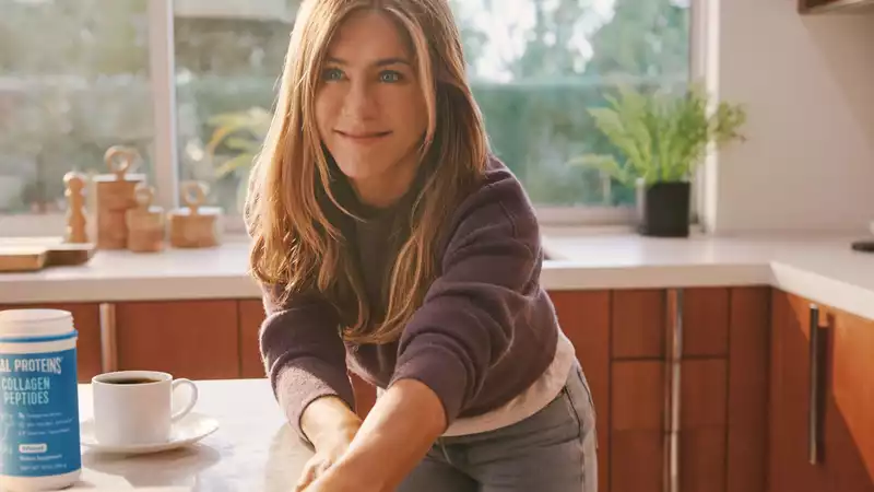 Jennifer Aniston on Coffee Blends, Mental Health Touch Base with Reese Witherspoon, and Daily Meditation