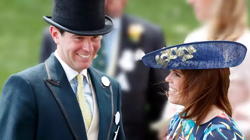 Princess Eugenie and Jack Brooksbank reportedly travel between Portugal and the UK