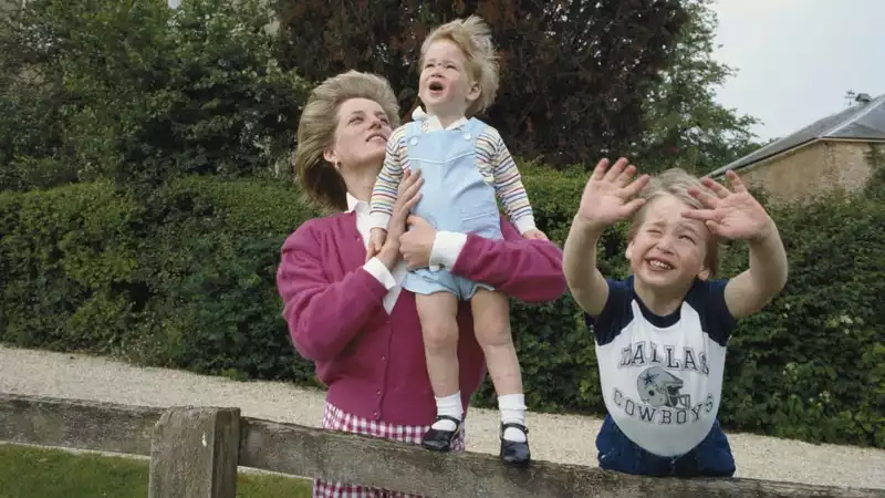 Princess Diana fed William and Harry pizza and hamburgers in front of the TV on Saturday nights: royal chef