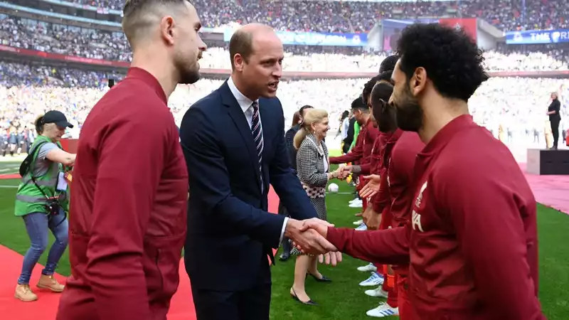 Prince William booed by soccer fans at FA Cup final