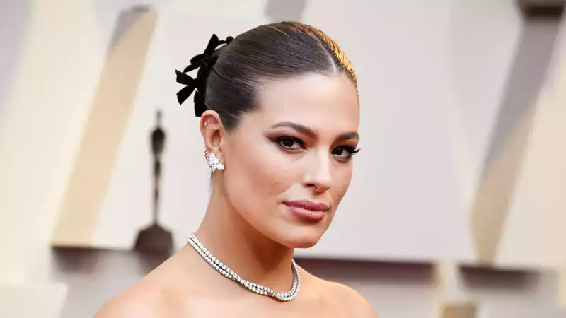 Ashley Graham thanks her post-pregnancy belly on Instagram.