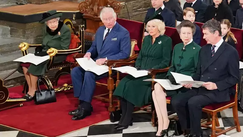 Queen Elizabeth pays sentimental tribute at Prince Philip's memorial service