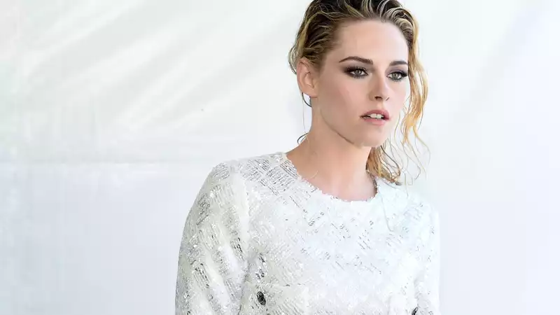 Kristen Stewart "really surprised" by Oscar nomination for playing Princess Diana