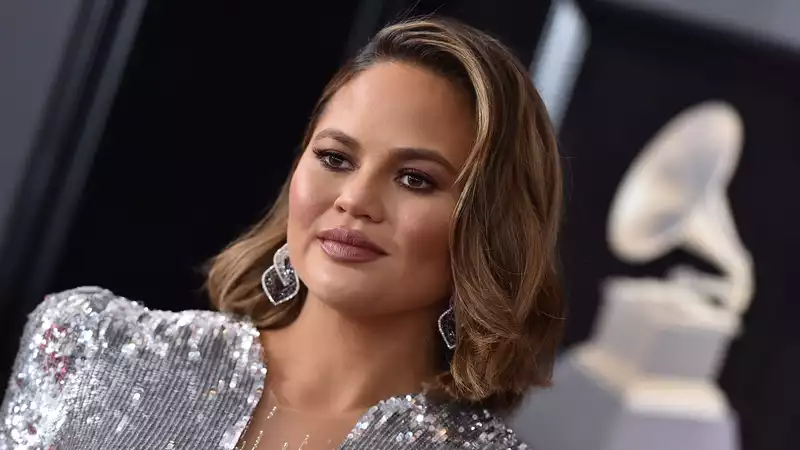 Chrissy Teigen reveals she is doing IVF: "Stop asking me if I'm pregnant.