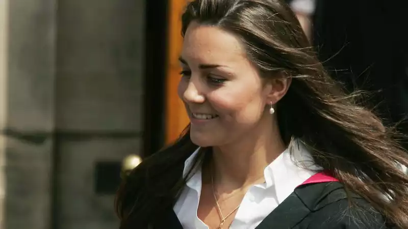 Kate Middleton reportedly "cut off" a friend during her 21st birthday fiasco.