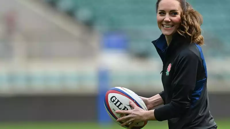 Mike Tindall can't make fun of Kate Middleton's rugby skills: ...... The reason is she's too good at it.