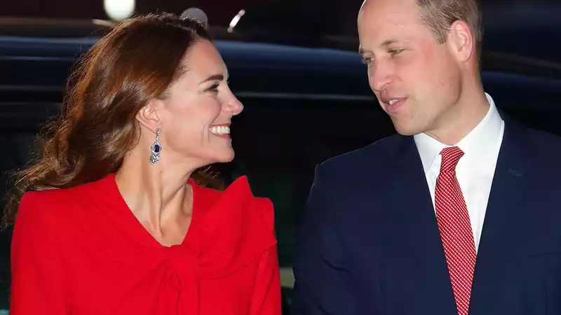 Prince William gives Kate Middleton a "gin and tonic" after the kids go to bed, family friend says.