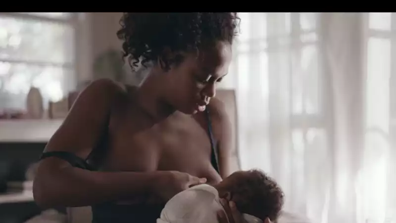 Don't miss Frida's realistic breastfeeding ad that aired at the Golden Globes.