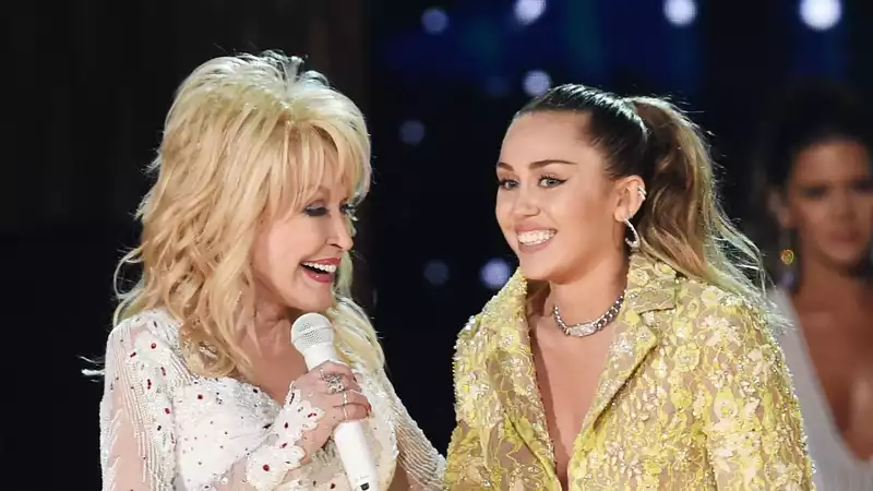 Dolly Parton says she always knew her famous daughter Miley Cyrus was a "star."