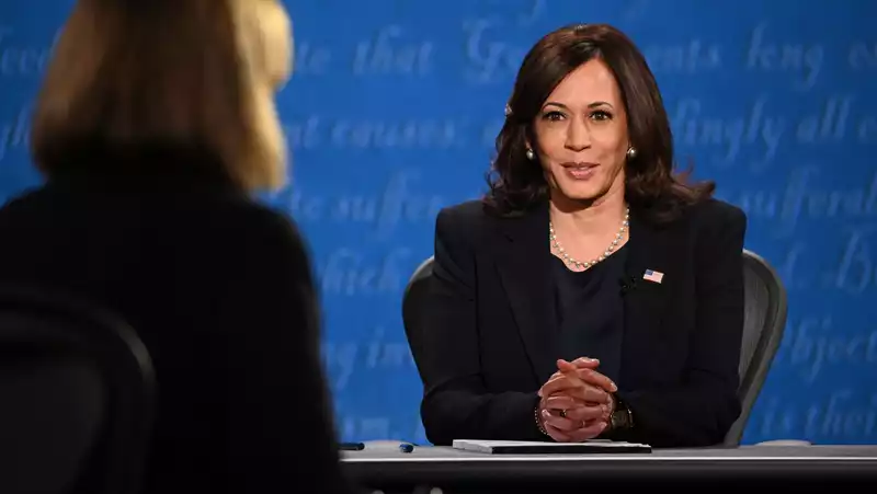 Twitter Endorses Kamala Harris in Vice Presidential Debate