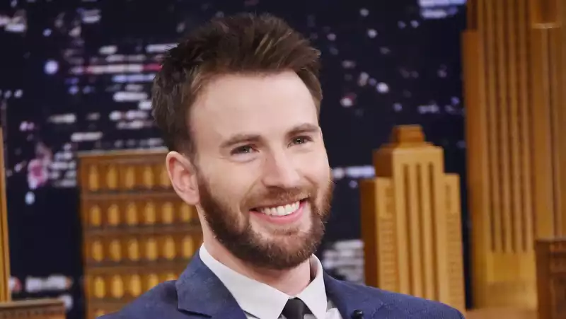 Chris Evans Finally Responds to Accidental Publication of His Dick Photo