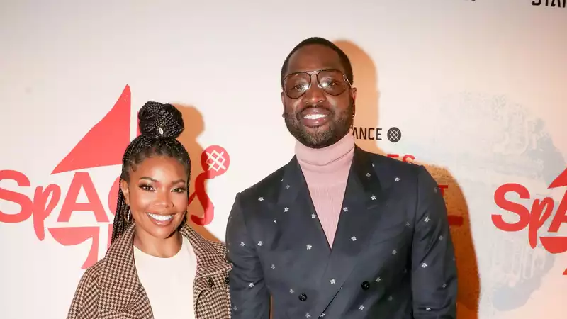 Gabrielle Union and Dwayne Wade, the sweetest couple photo ever.