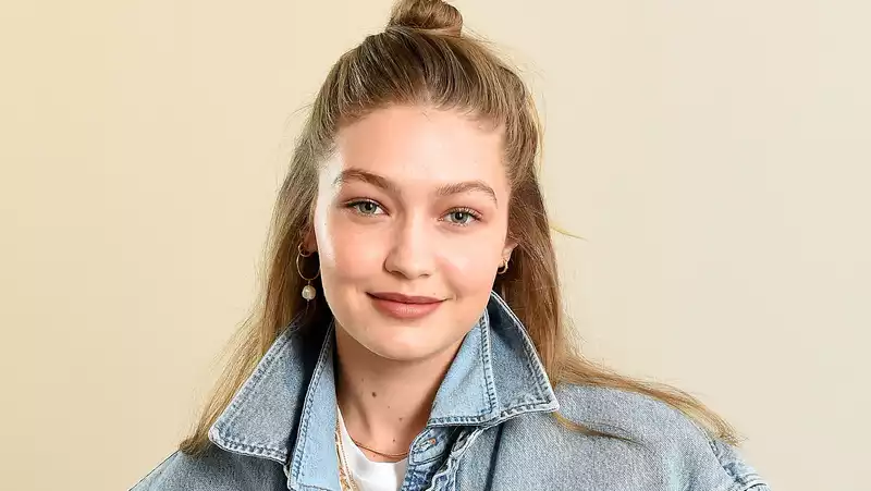 Gigi Hadid Reveals She Hides Her Baby in a "Really Baggy Jumpsuit"