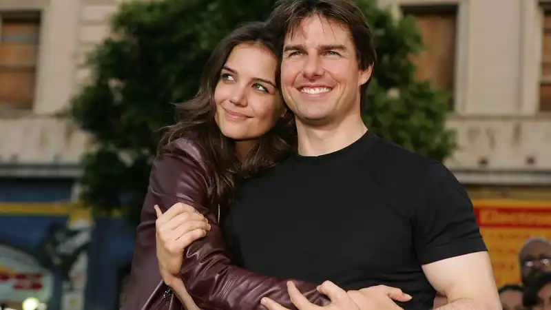 Katie Holmes talks about her divorce from Tom Cruise and moving to New York with Suri