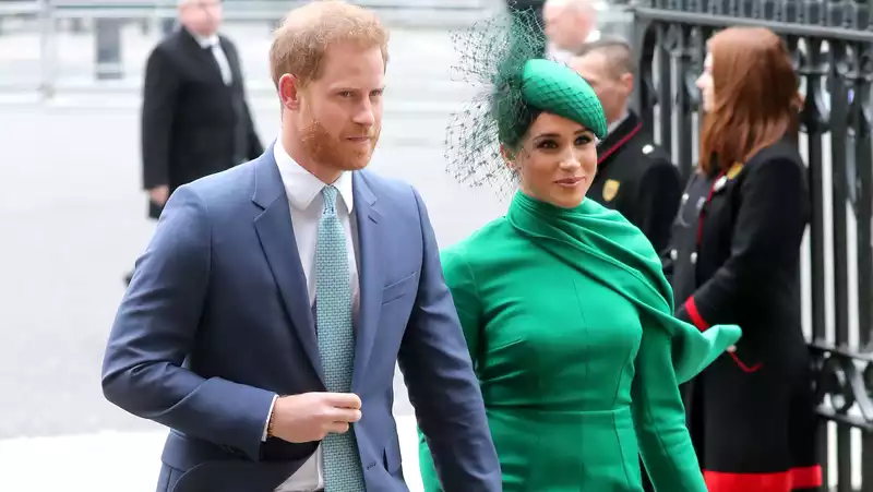 Meghan Markle Wears Bold Green Dress to Commonwealth Day Service