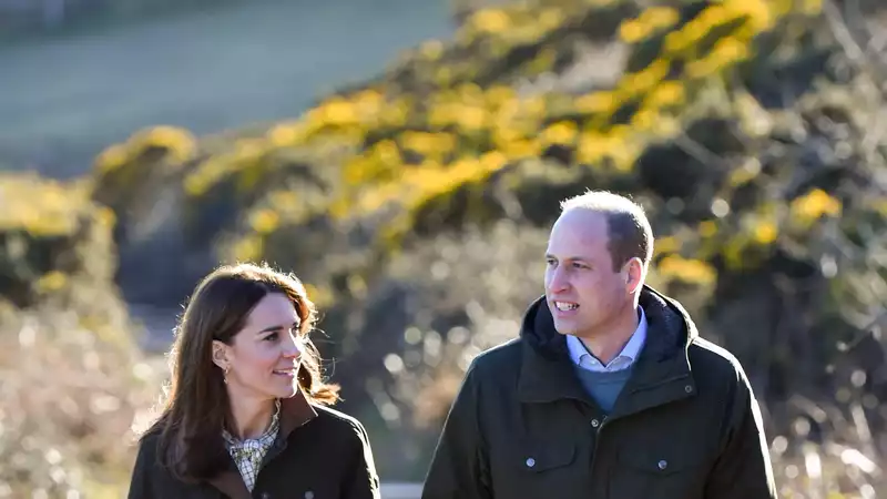 Prince William jokes about coronavirus during visit to Ireland