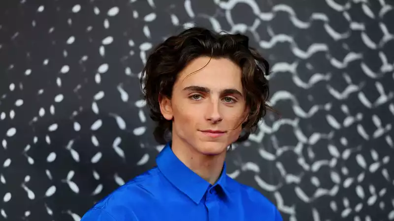 Timothée Chalamet is a riot in the bathtub in the new trailer.