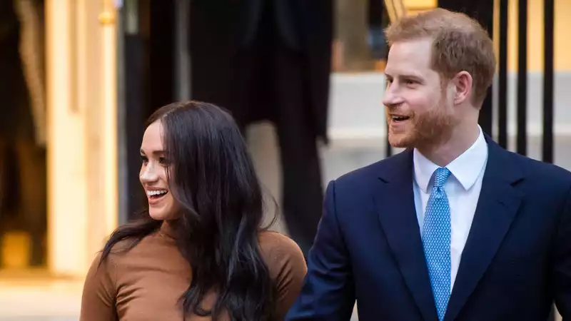 Adorable viral video of Prince Harry's casual display of affection for Meghan Markle is all you need to see today