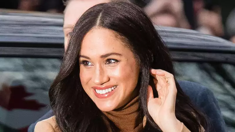 Meghan Markle makes emotional visit to London animal shelter this month