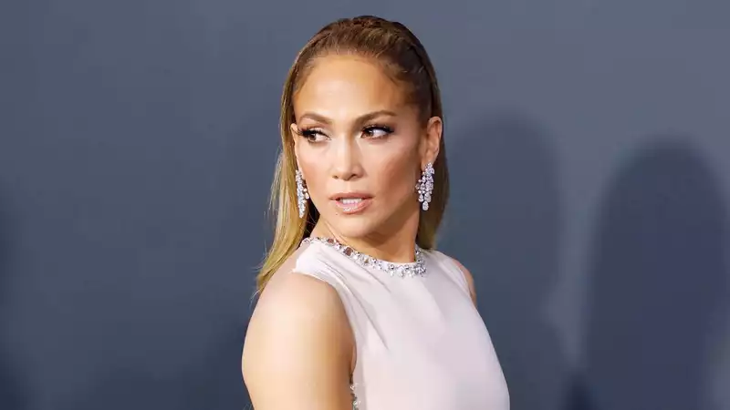 Jennifer Lopez not nominated for an Oscar for "The Hustler," and Twitter is furious.