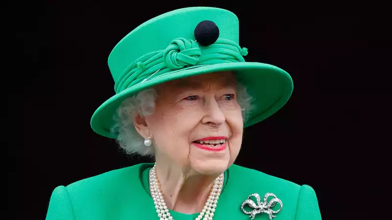 Two members of the Royal Family were with the Queen when she died.