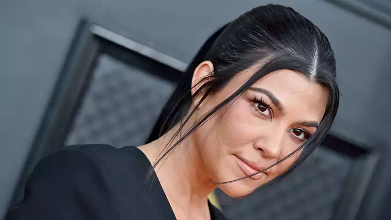 Kourtney Kardashian admits to feeling guilty as a mother when she travels without her children