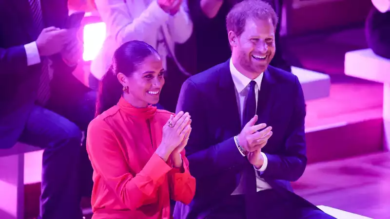 Prince Harry and Meghan Markle and Princess Kate's Netflix documentary episode on the day of their carol concert.