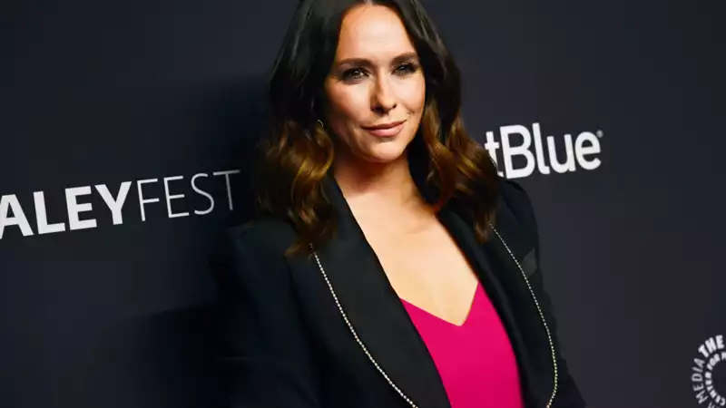 Jennifer Love Hewitt confesses that she has "some anxiety about aging."