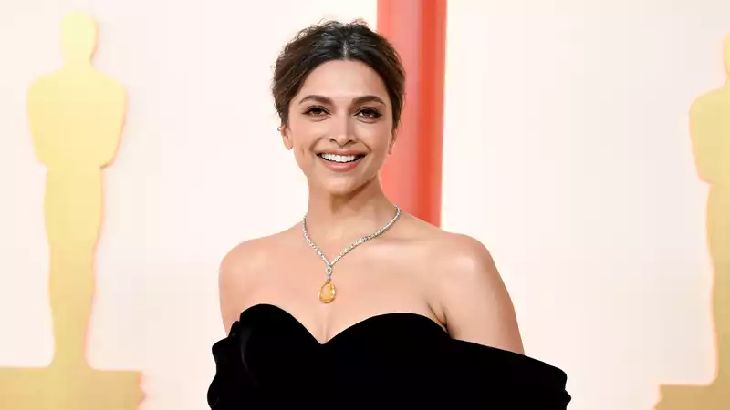 Deepika Padukone on the Oscars red carpet in Louis Vuitton