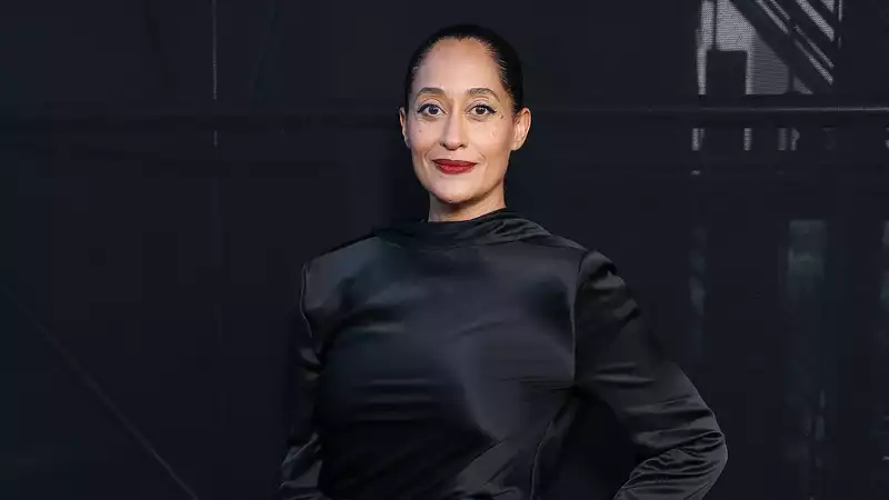 Tracee Ellis Ross' new bob and bangs are incredible!