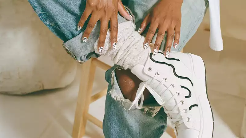 Chill house, press-on nails and sneakers.