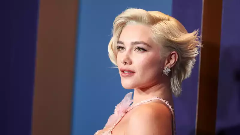 Florence Pugh's Latest Stretched Hairstyle Gets a Sculptural Makeover