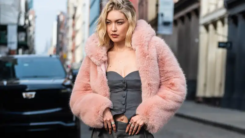 Gigi Hadid's suit set is the opposite of corporate