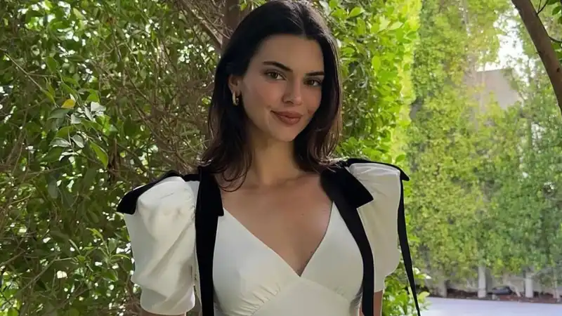 Kendall Jenner calls coquette gown a "dream dress"