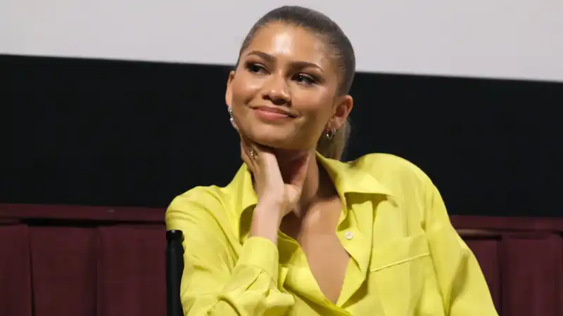 Zendaya's neon crochet set makes the denim-on-denim trend look safe