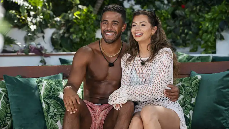 Are Nicole Jackie and Kendall Washington of Love Island USA still dating?