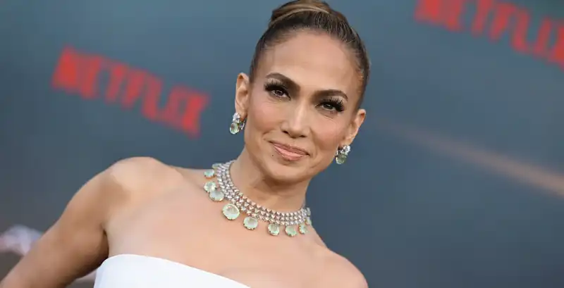 Jennifer Lopez is obsessed with the riskiest color trends.