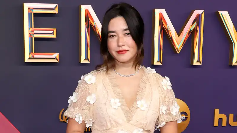 Maya Erskine, Freshly Picked Daisies on the 2024 Emmy Awards Red Carpet