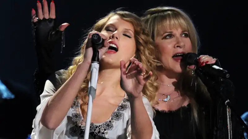 Stevie Nicks Wants Taylor Swift and Travis Kells to “Ride Off into the Sunset” and “Have Babies”