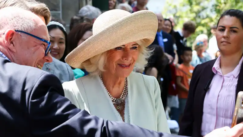 Queen Camilla reportedly breaks royal protocol with fan during Australian tour