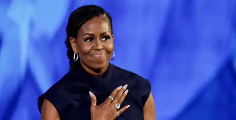 Michelle Obama, in her most familiar campaign attire, speaks in Georgia