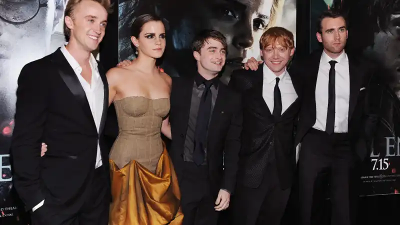 Matthew Lewis of “Harry Potter” Explains How Young Cast Members Can Avoid “Child Acting Pitfalls