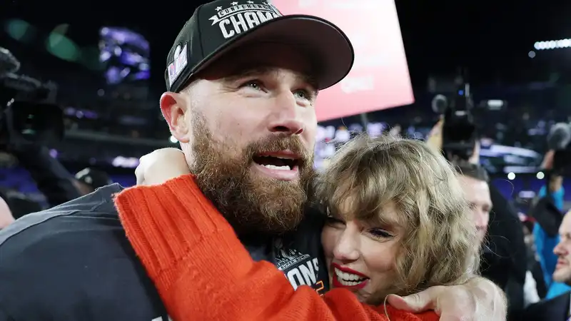 Travis Kelce made a sweet slip-up with his podcast showing that Taylor Swift is always on his mind