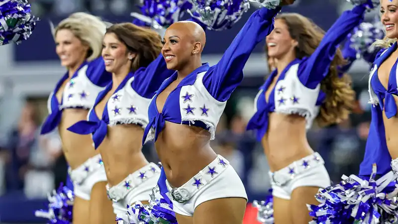 Dallas Cowboys Cheerleader Armani Latimer Talks Alopecia on Monday Night Football